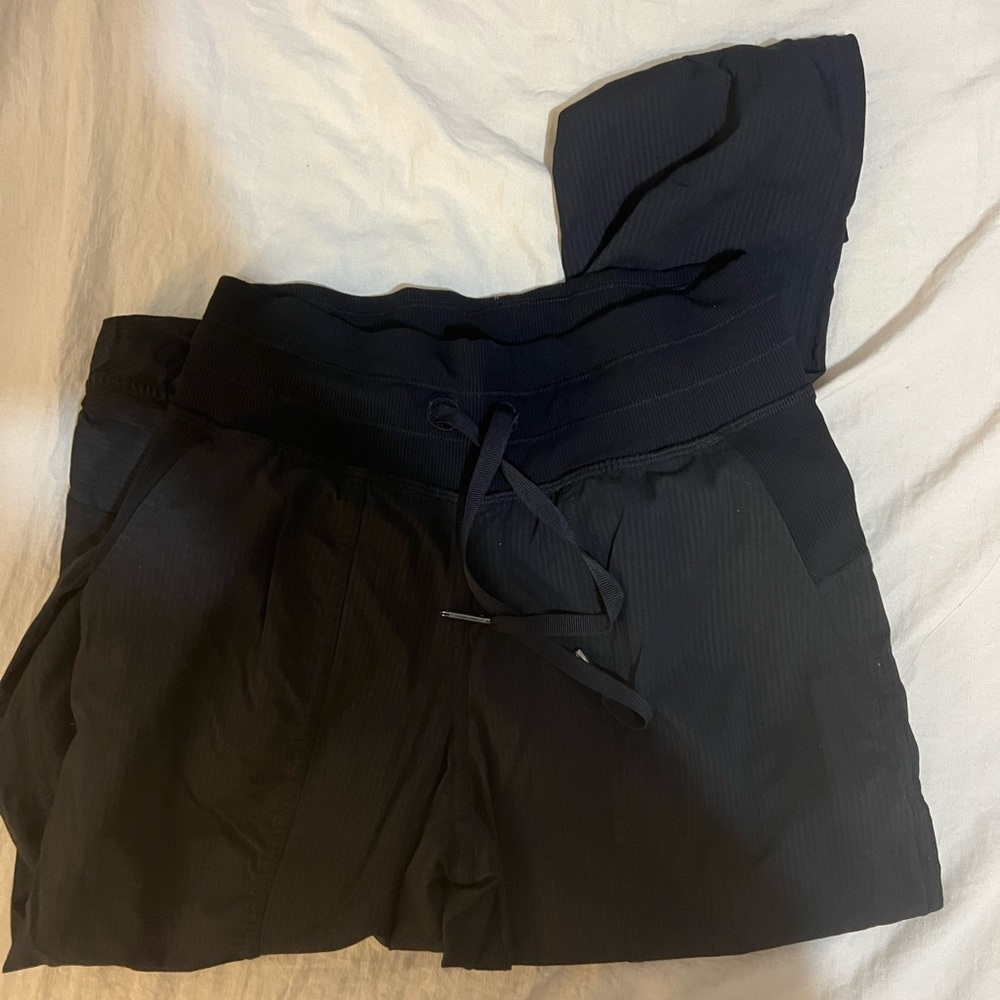 LULULEMON DANCE STUDIO JOGGER